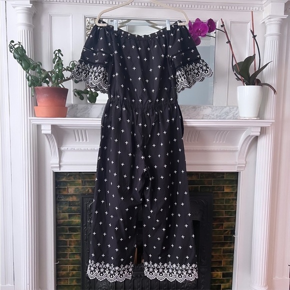 LOVE SAM Water Lily Off The Shoulder Washed Black Jumpsuit Sz Small LIKE NEW - Picture 4 of 16